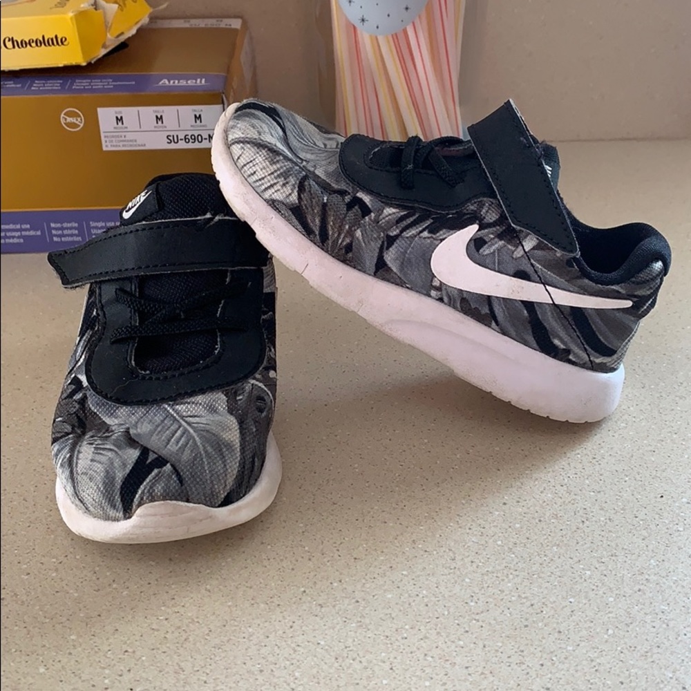 Nike shoes